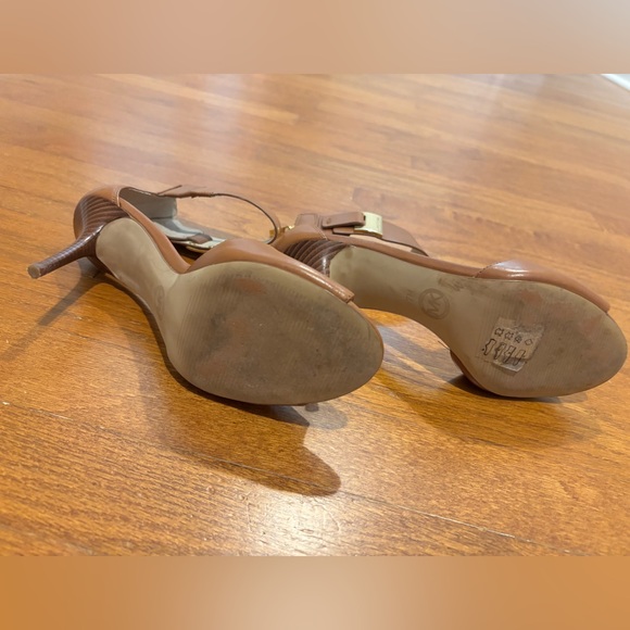 MICHAEL KORS Guiliana Open Toe Pump - Picture 7 of 10